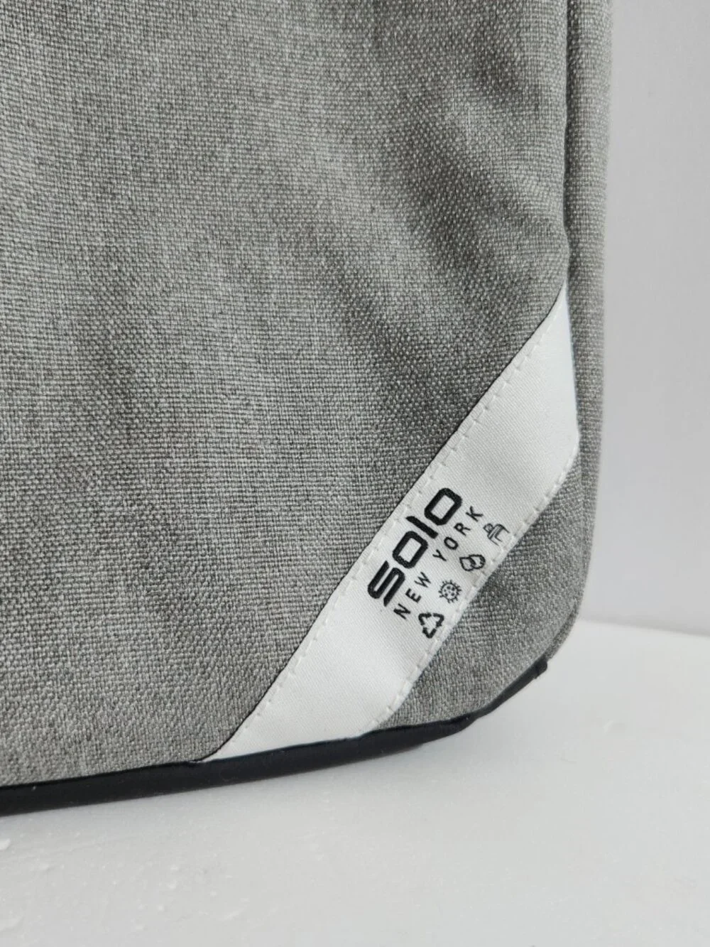 Solo New York Re:New Recycled 15.6